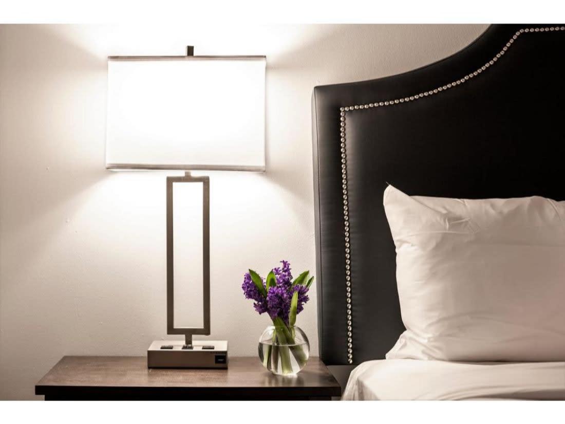 Bold 2Br 2Ba In The Block Apartment By Cozysuites! Indianapolis Exterior foto