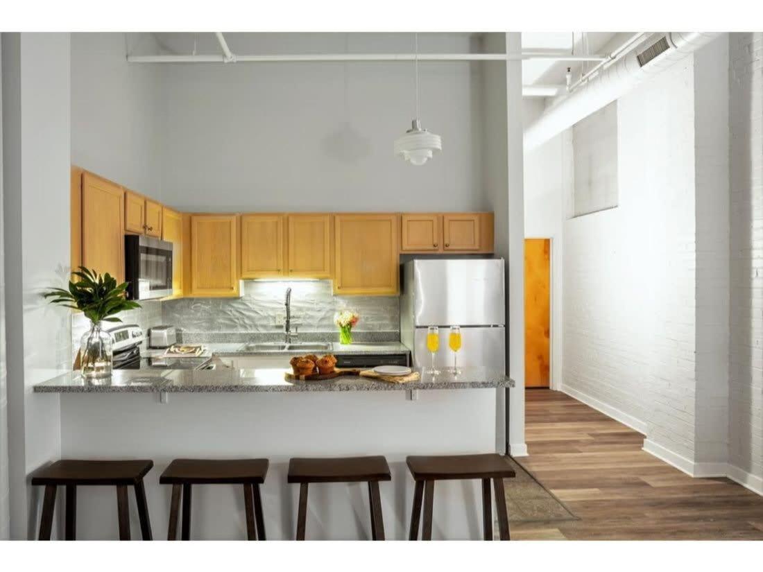 Bold 2Br 2Ba In The Block Apartment By Cozysuites! Indianapolis Exterior foto